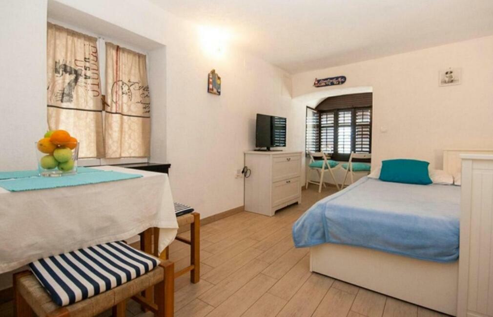 Apartments Lighthouse 巴斯卡 外观 照片